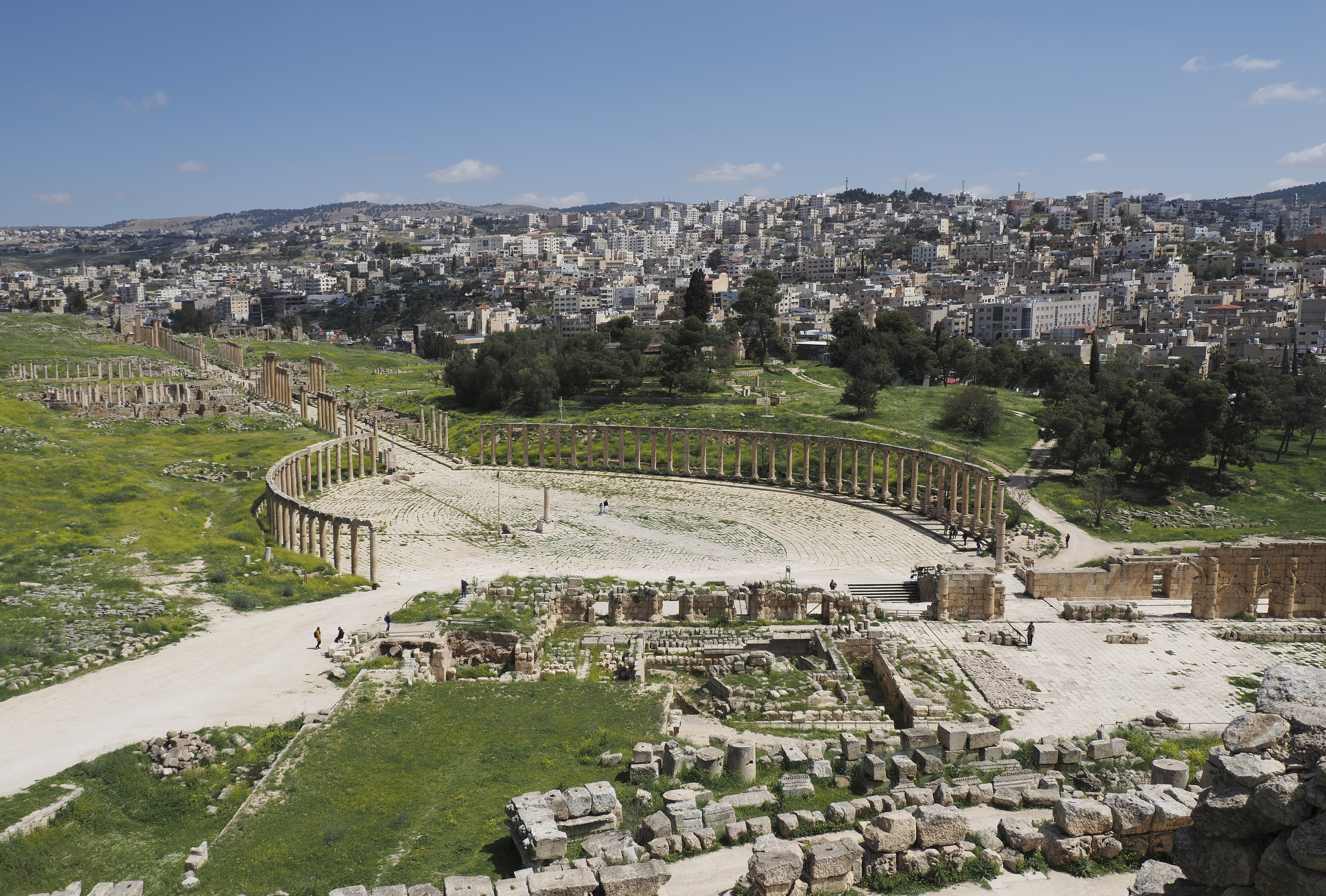 Jerash: walking the Roman city the 749 earthquake left behind