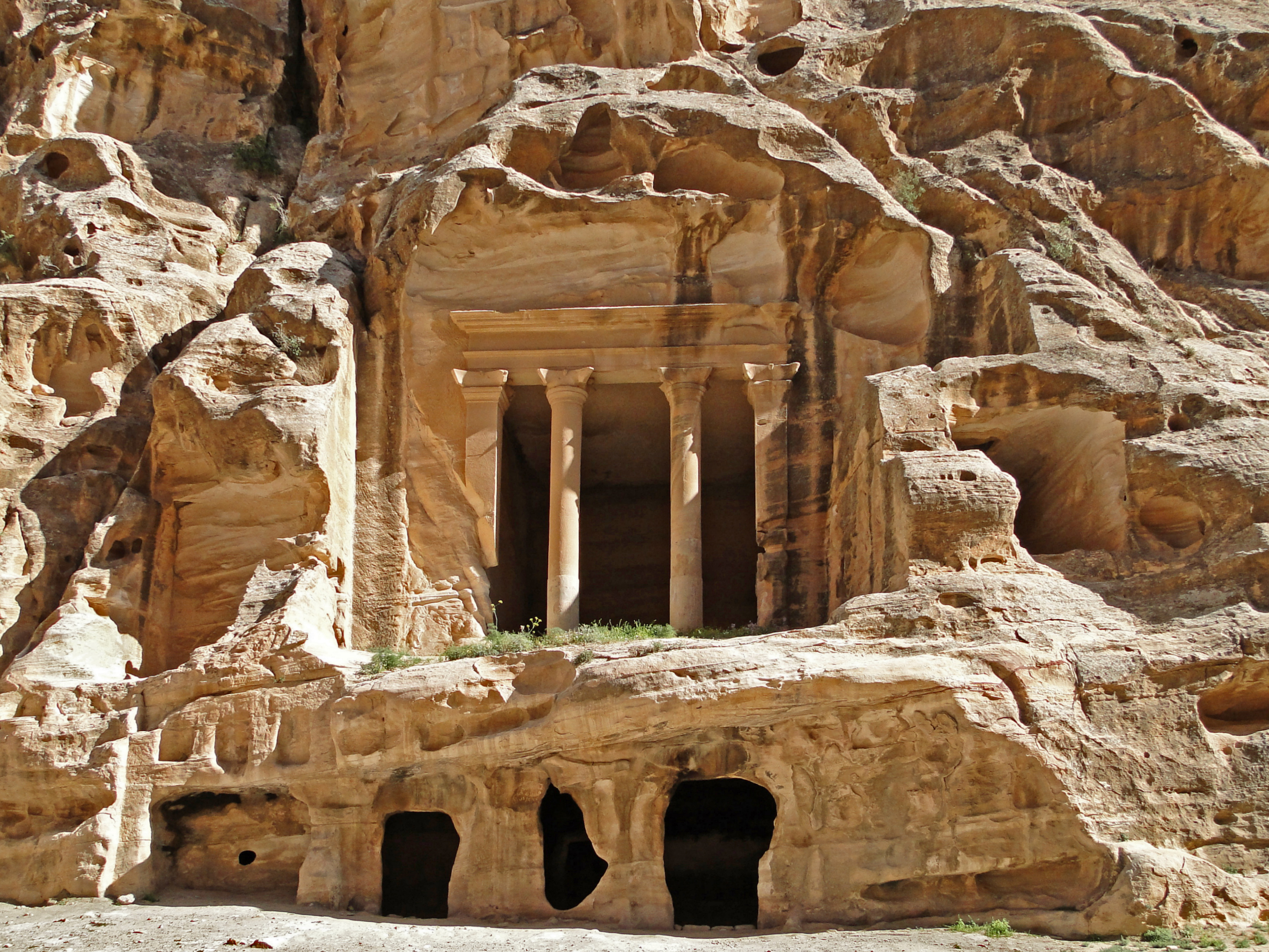 Little Petra (Siq al-Barid): the free Nabataean stop most visitors skip